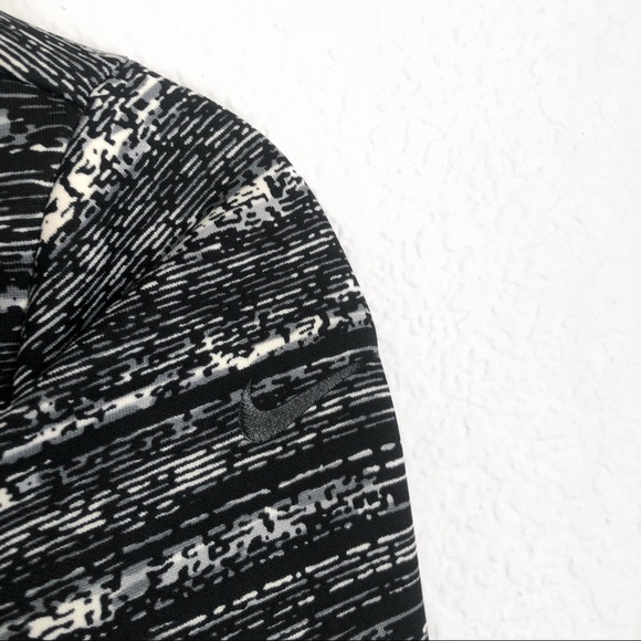 Nike therma-fit printed hoodie zip up jacket - Picture 5 of 7